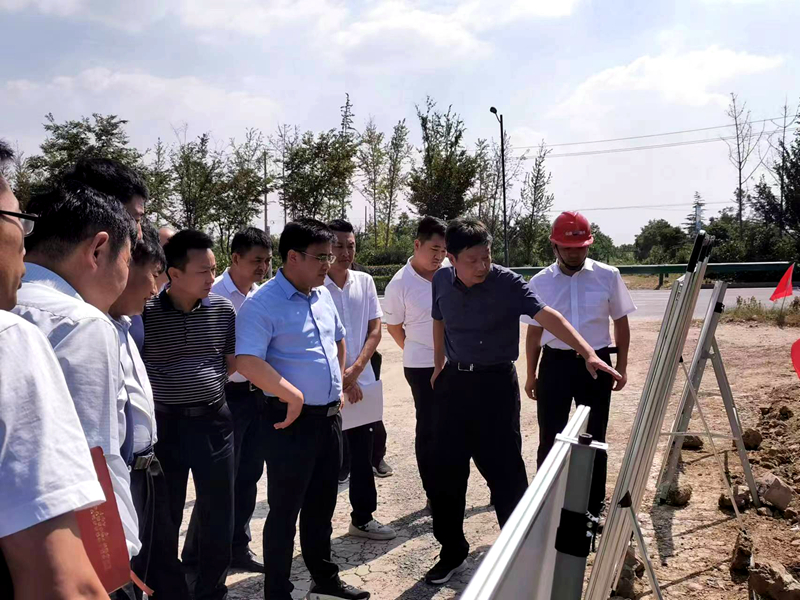 亳州市委常委、副市長(zhǎng)左龍蒞臨亳蒙預(yù)制標(biāo)調(diào)研指導(dǎo)